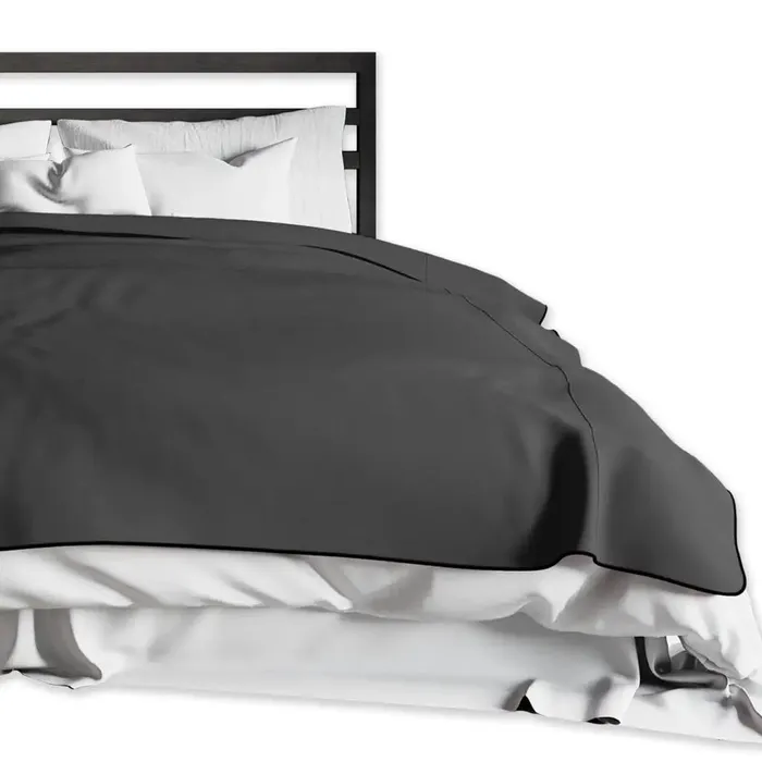 Vibrators | Liberator Liberator Fascinator Lush Throw Moisture Resistant Blanket | King Size, Black